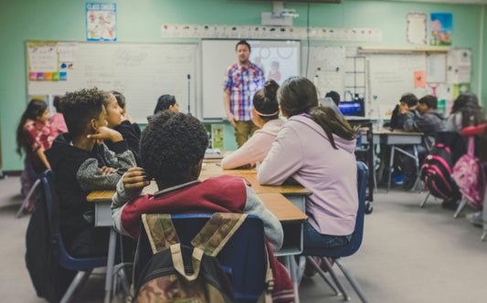 L'importance de l'éducation à la vie affective, relationnelle et sexuelle chez les jeunes : Une approche bienveillante et globale